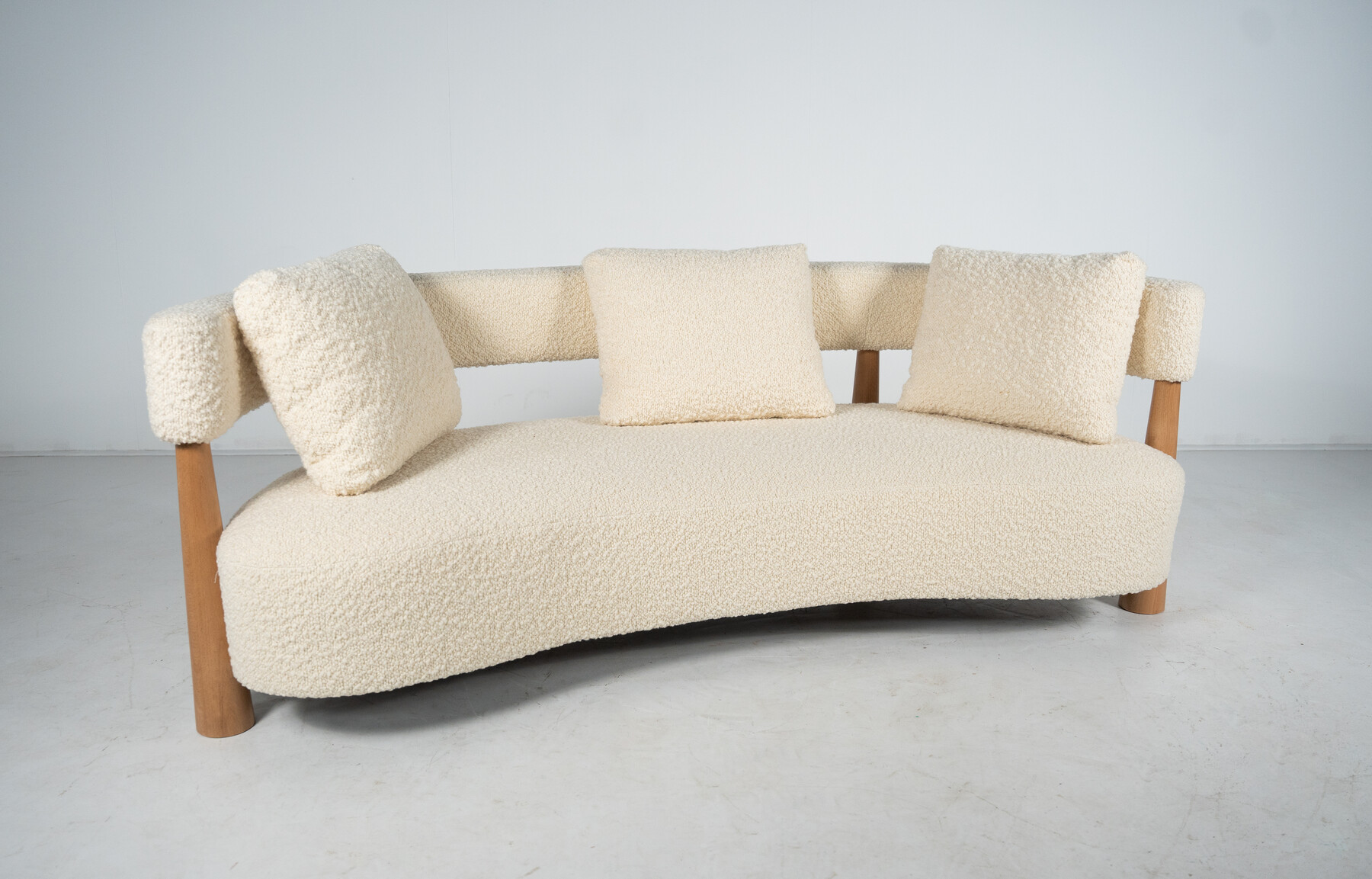 Contemporary Bean Shaped Sofa, White Upholstery, Italy