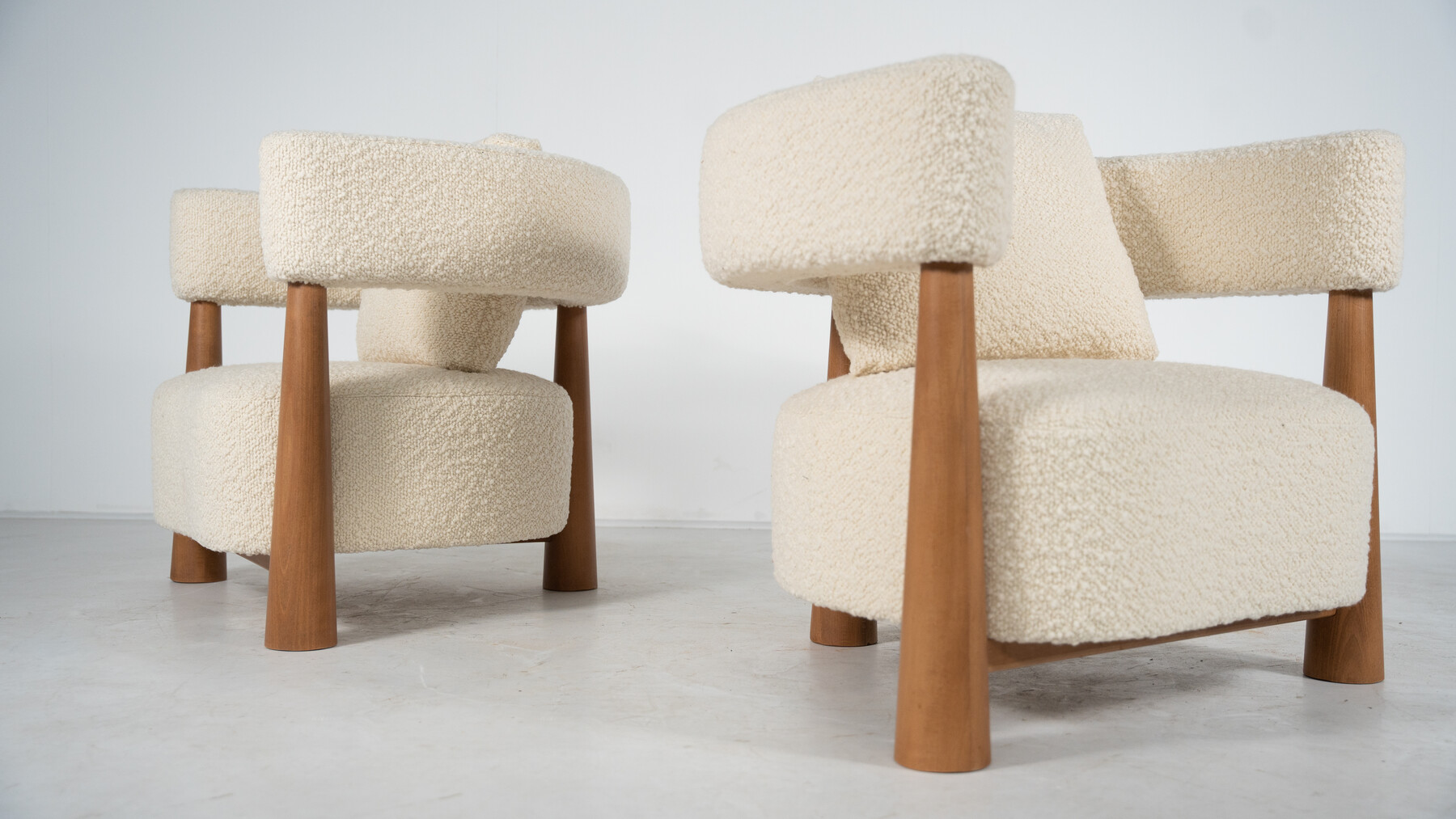 Contemporary Pair of Italian Armchairs, Wood and White Boucle Fabric