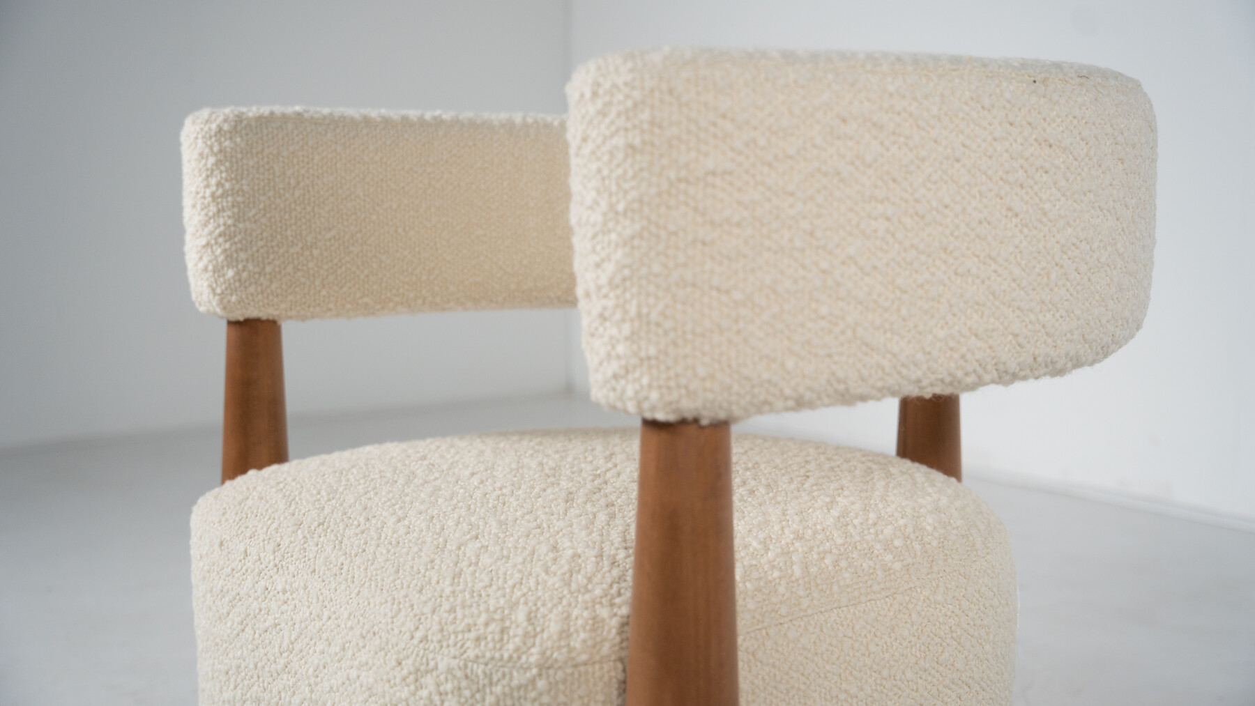 Contemporary Pair of Italian Armchairs, Wood and White Boucle Fabric