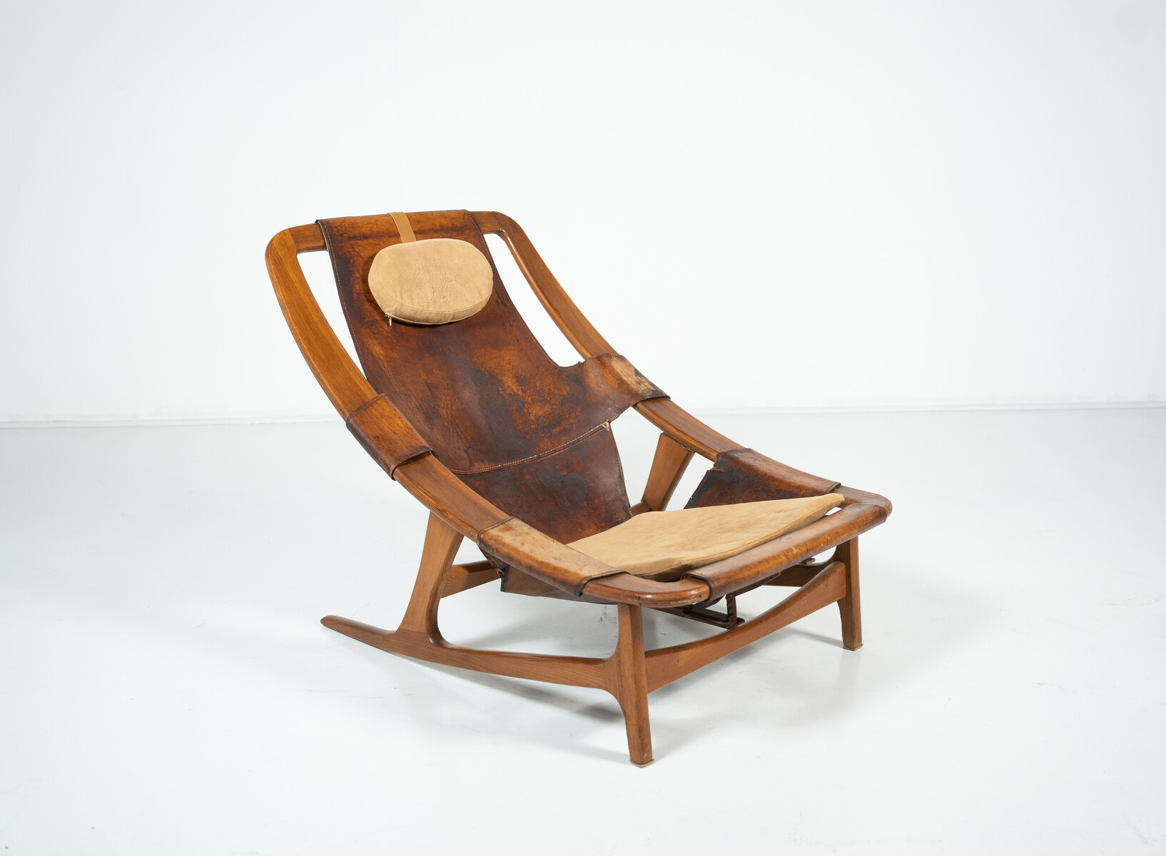 Lounge Chair Holmenkollen  by Arne Tidemand Ruud, Norway, 1960s