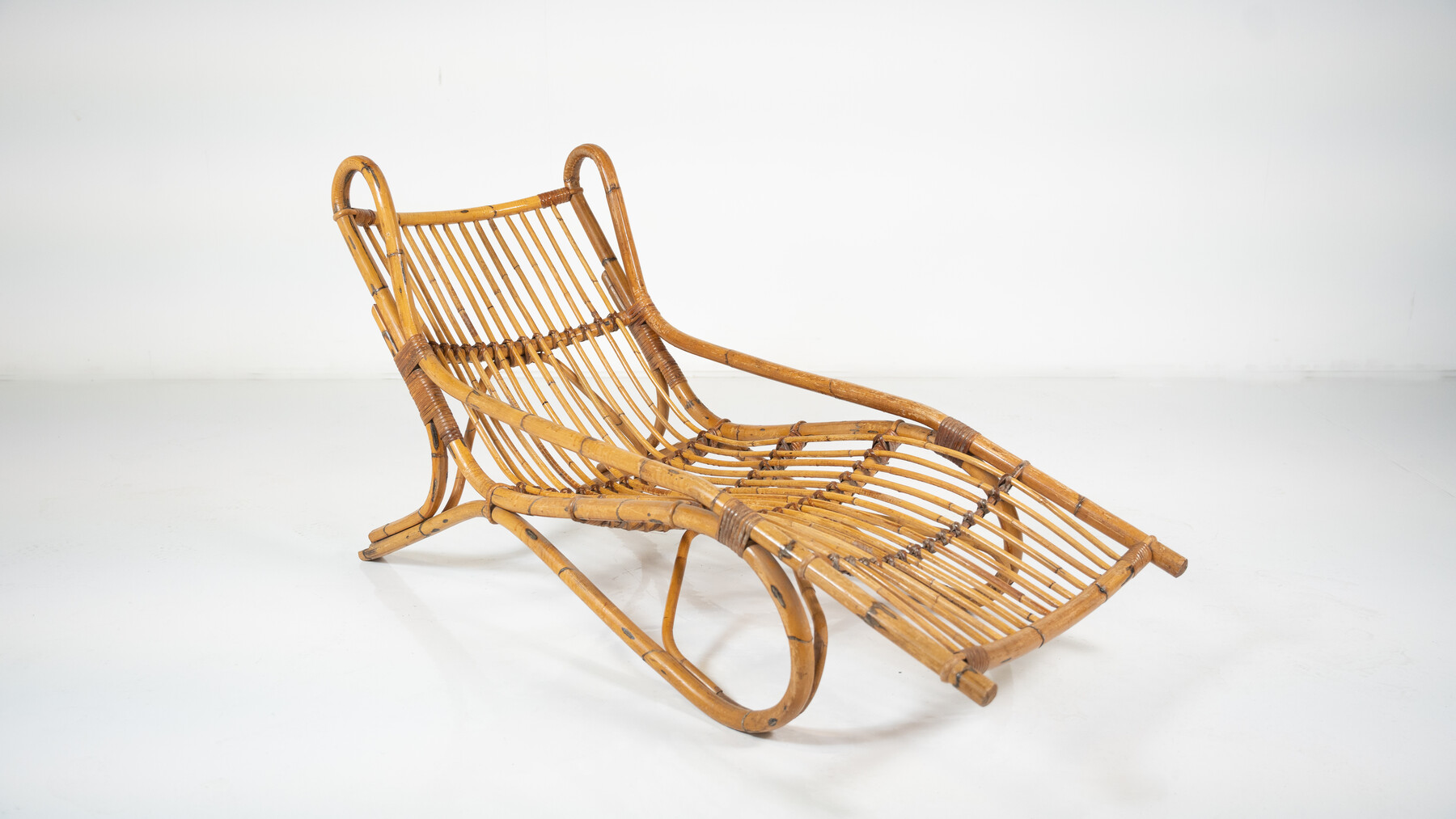 Lounge chair in rattan, Italy 1970