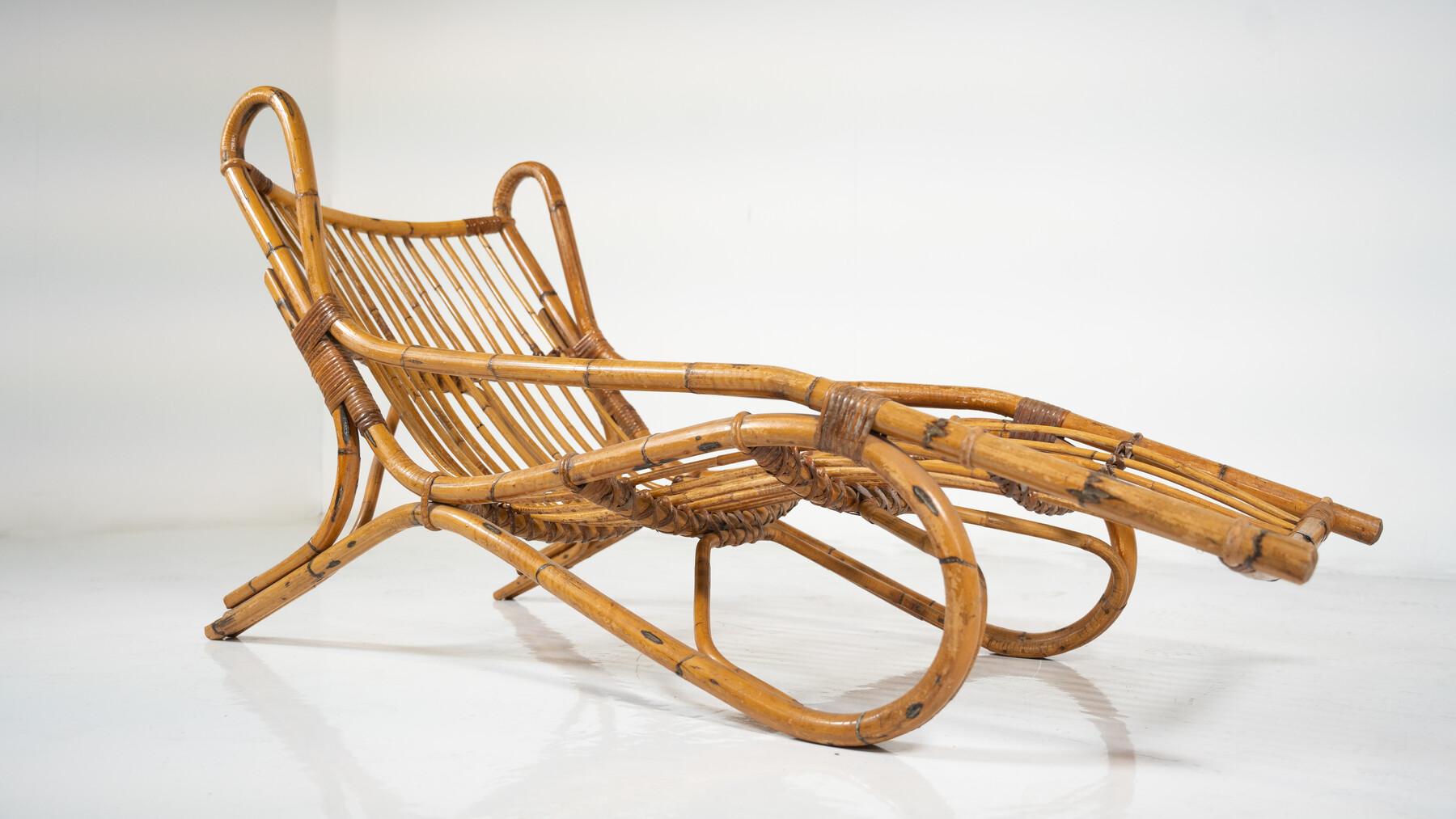 Lounge chair in rattan, Italy 1970