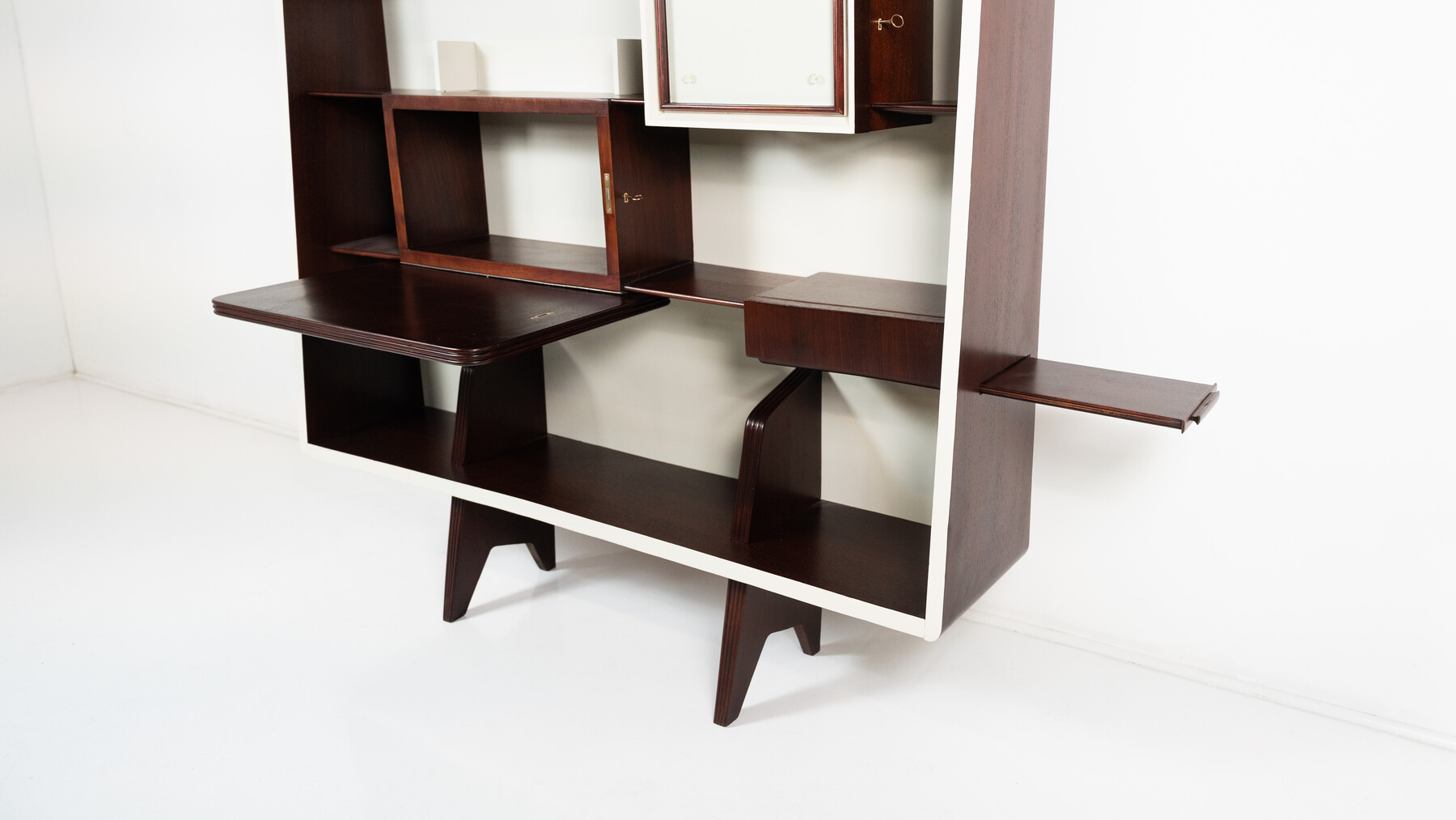 Mid-Century Bookcase by Gio Ponti for Ariberto Colombo, 1945