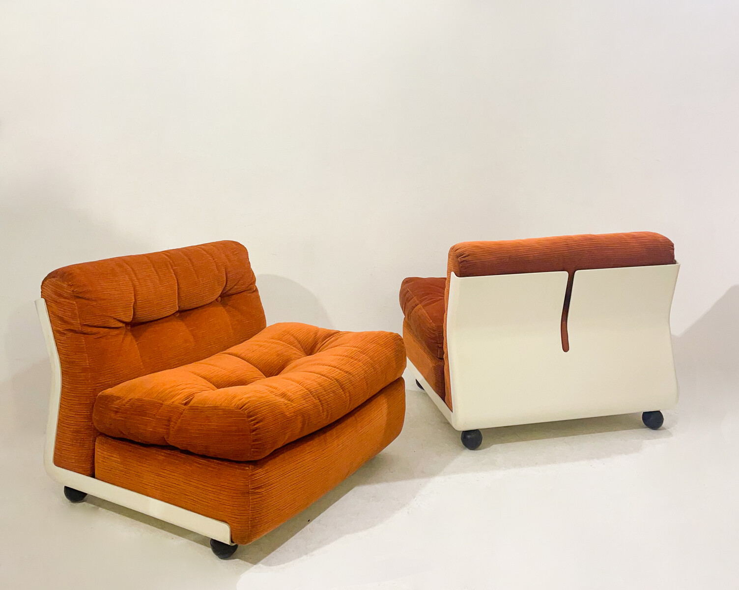 Mid-Century Modern Pair of 