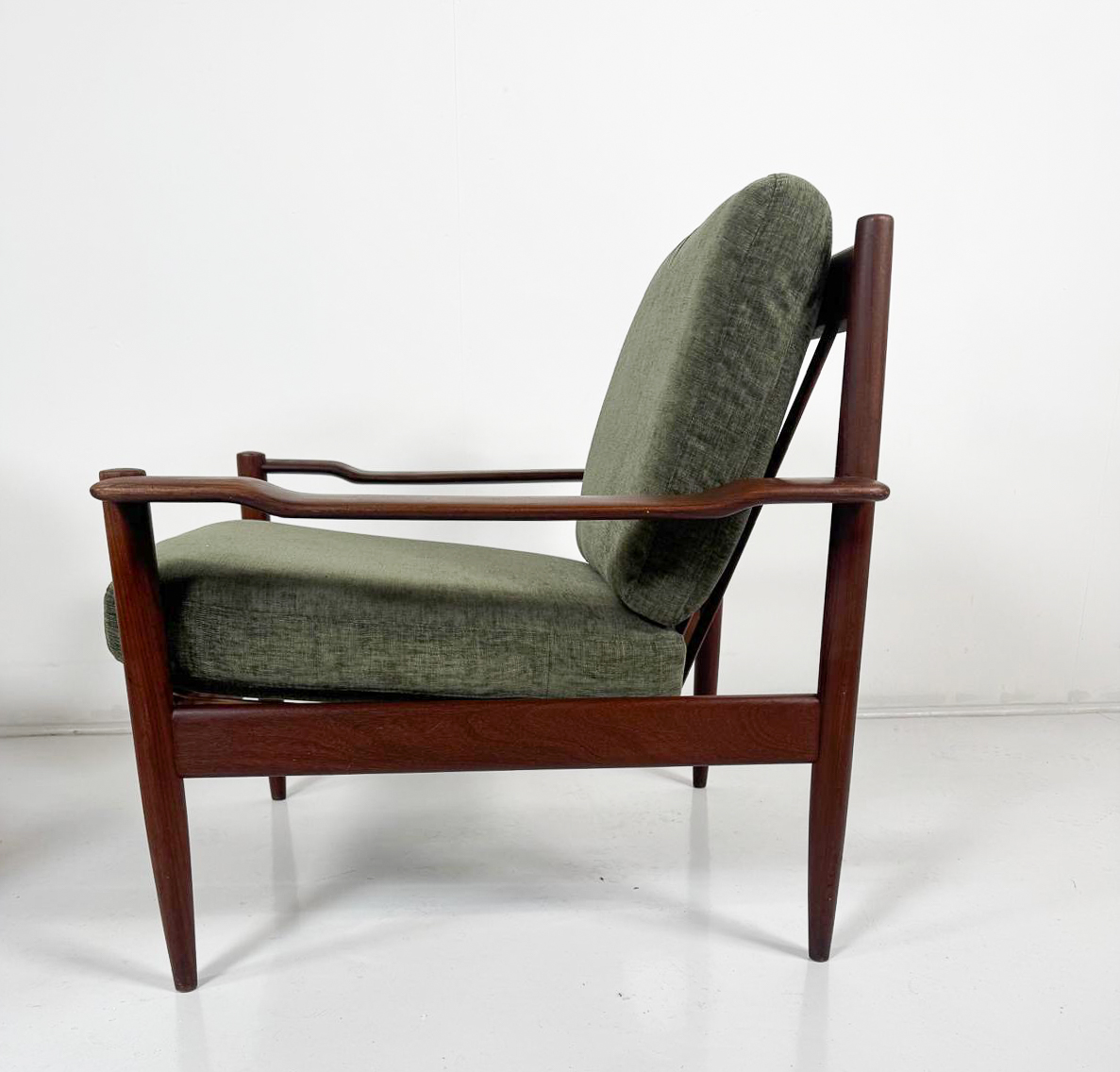 Mid-Century Modern Pair of Armchairs, Teak, 1960s - New Upholstery 