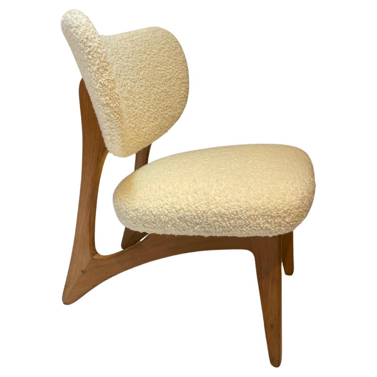 Mid-Century Modern Pair of Armchairs, Wood and White boucle, Italy, 1950s