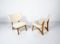 Mid-Century Modern Pair of Armchairs, Wood and White boucle, Italy, 1950s