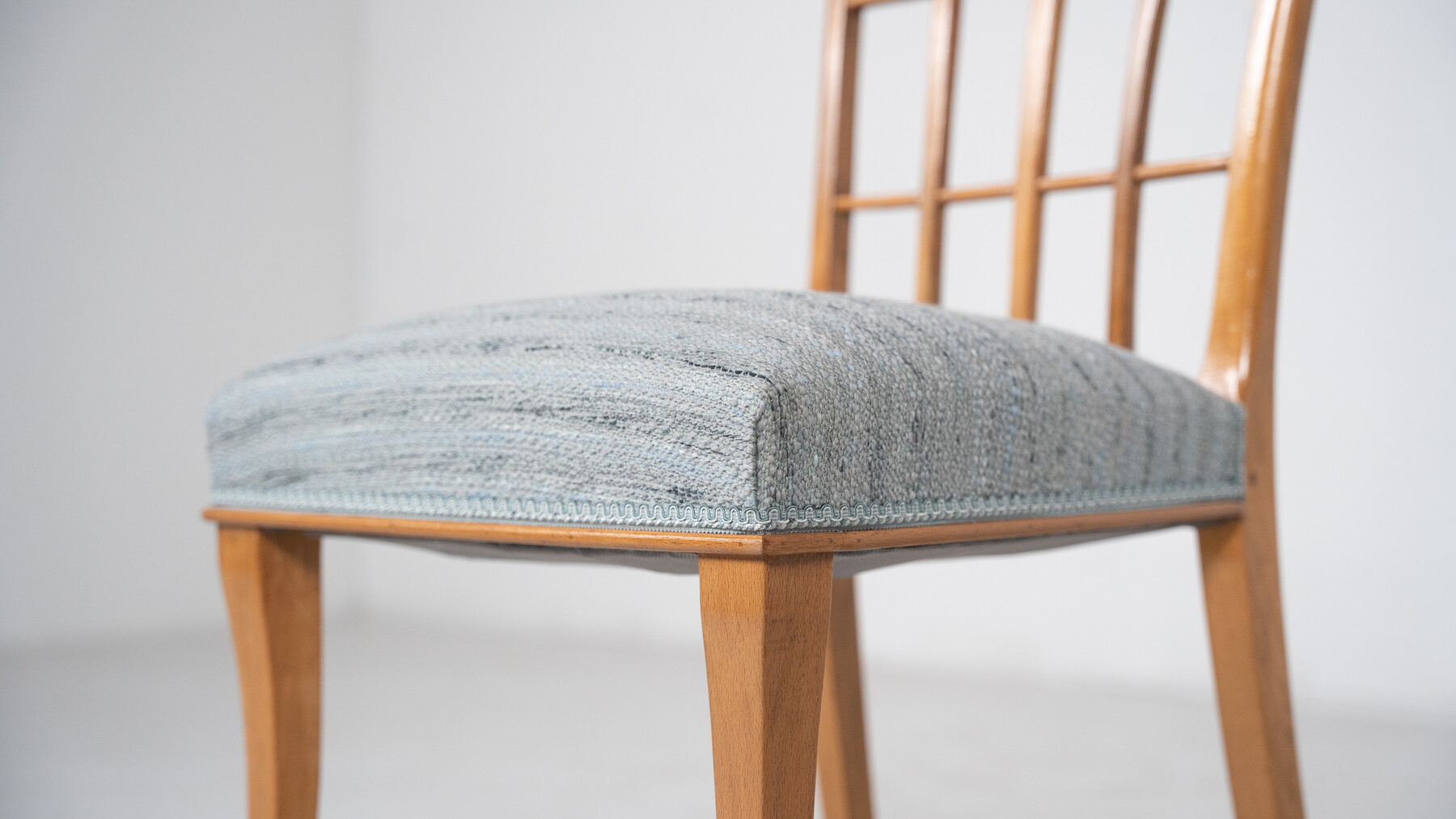 Mid-Century Modern Set of 8 Chairs, Wood and Fabric, 1950s - New Upholstery