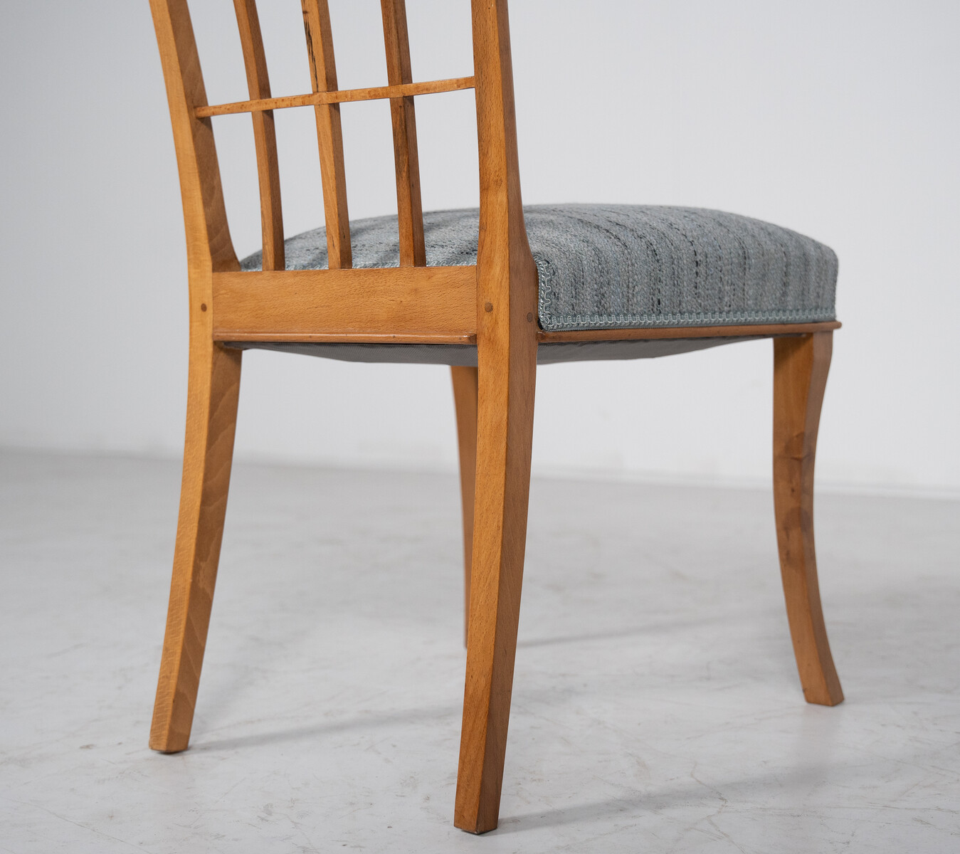 Mid-Century Modern Set of 8 Chairs, Wood and Fabric, 1950s - New Upholstery