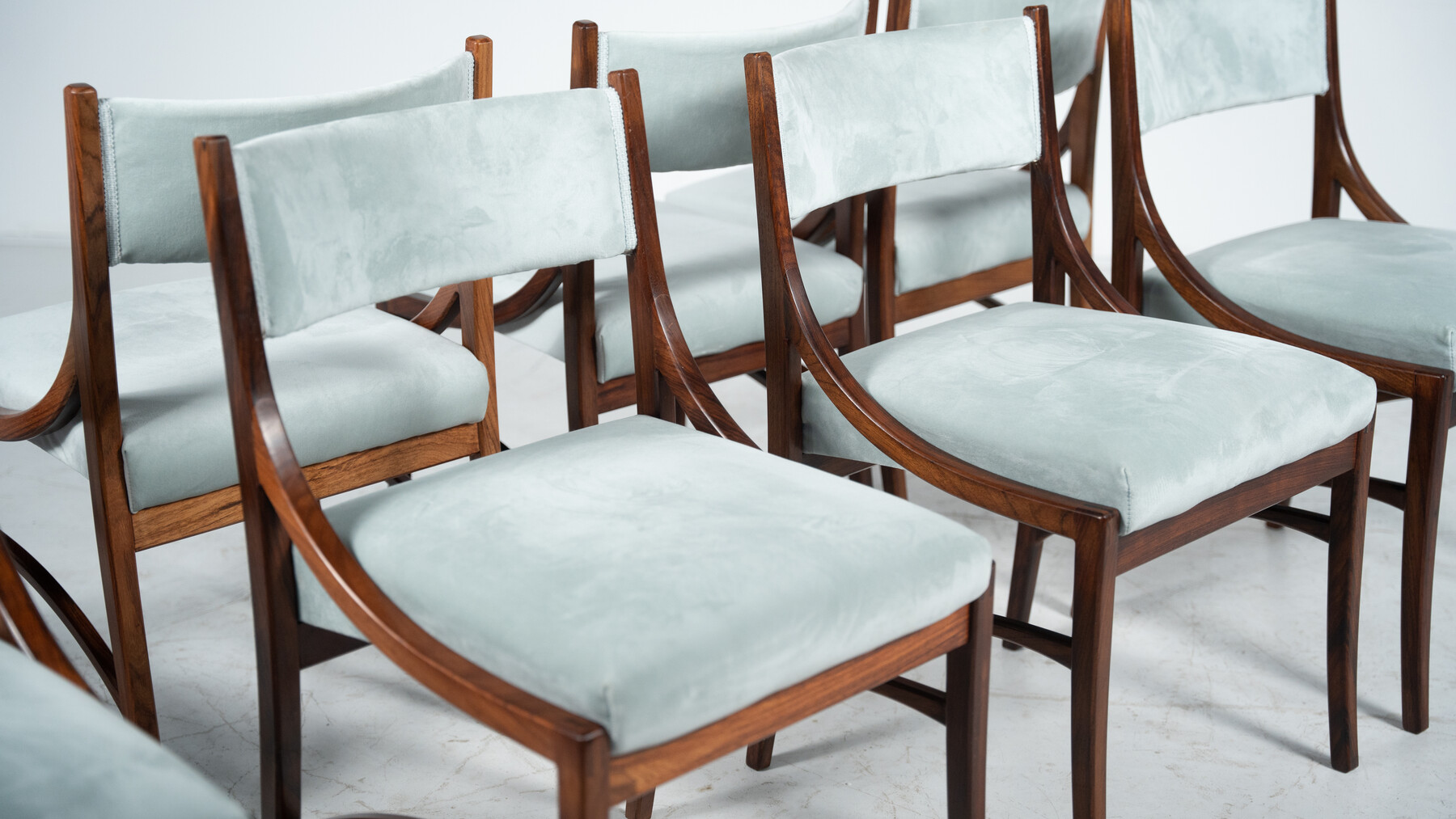 Mid-Century Modern Set of 8 Dining Chairs Model 110 by Ico Parisi for Cassina, 1960s