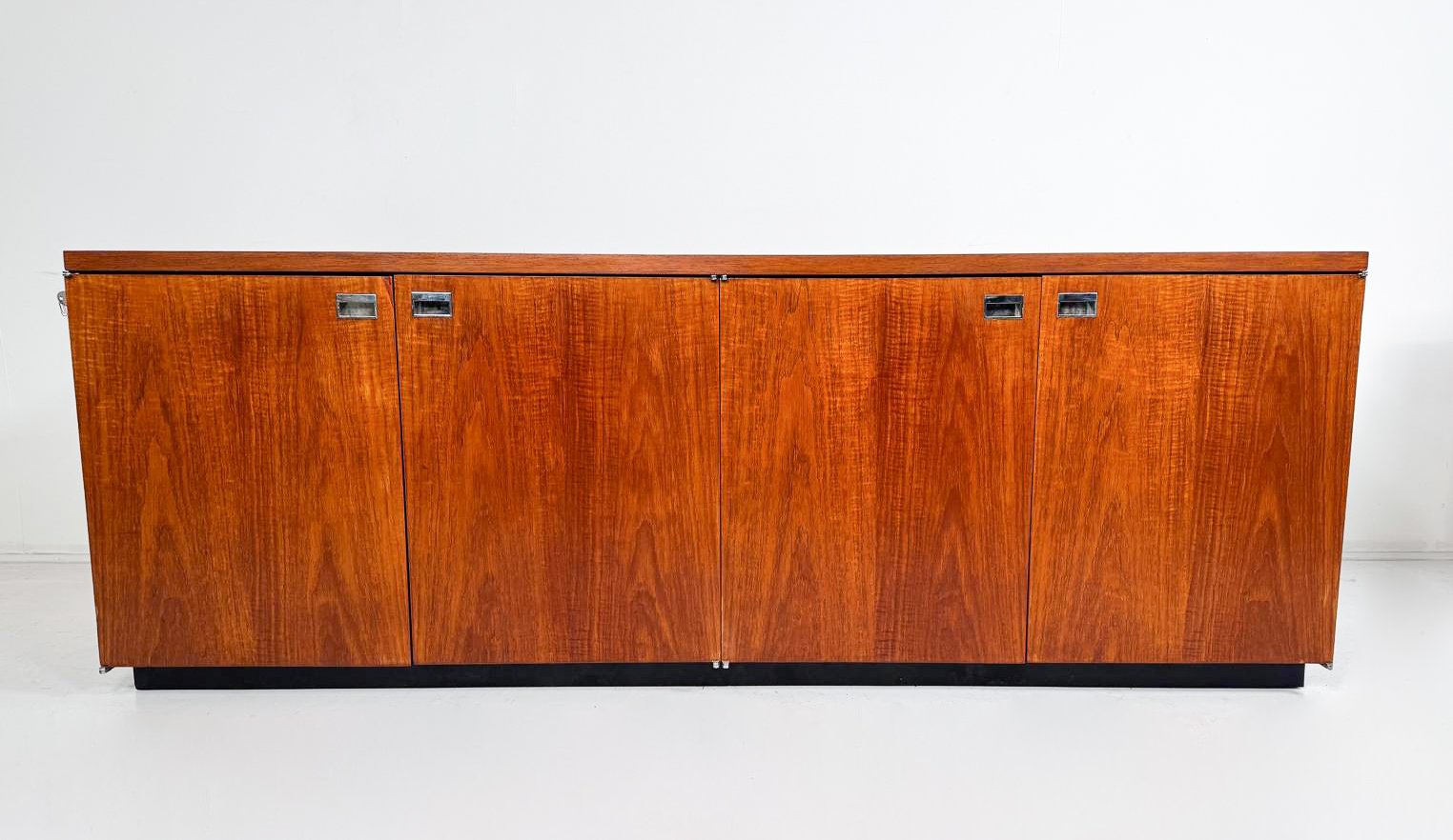 Mid-Century Modern Sideboard 