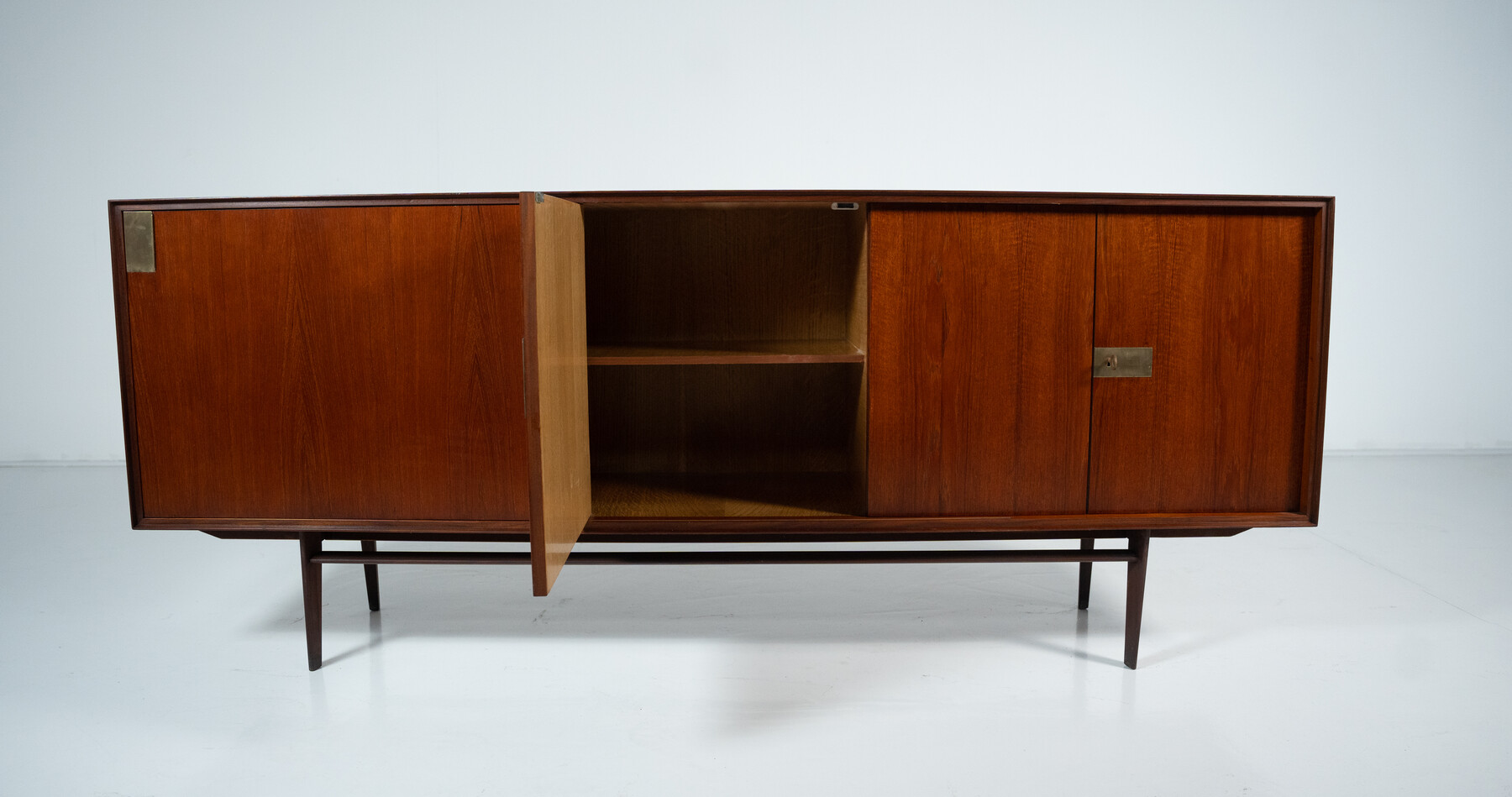 Mid-Century Modern Sideboard by Vittorio Dassi, Italy, 1950s