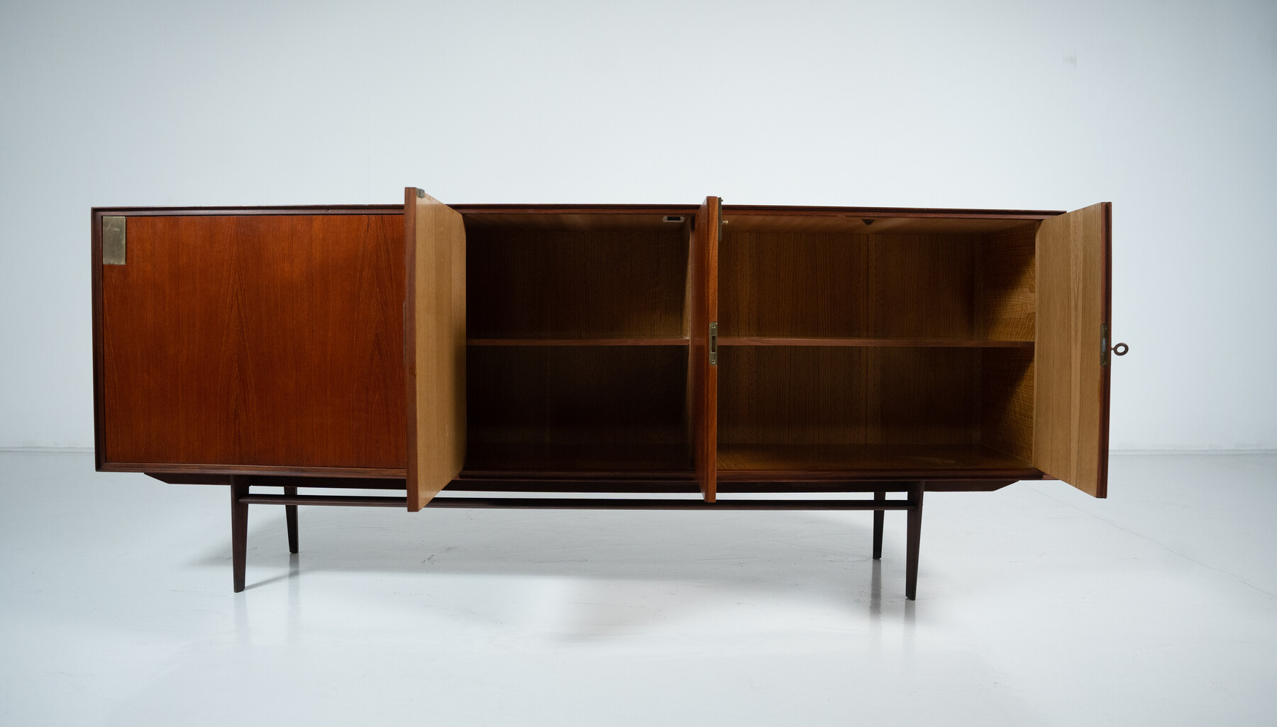 Mid-Century Modern Sideboard by Vittorio Dassi, Italy, 1950s