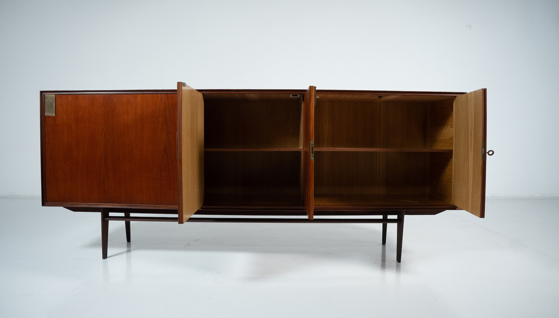 Mid-Century Modern Sideboard by Vittorio Dassi, Italy, 1950s