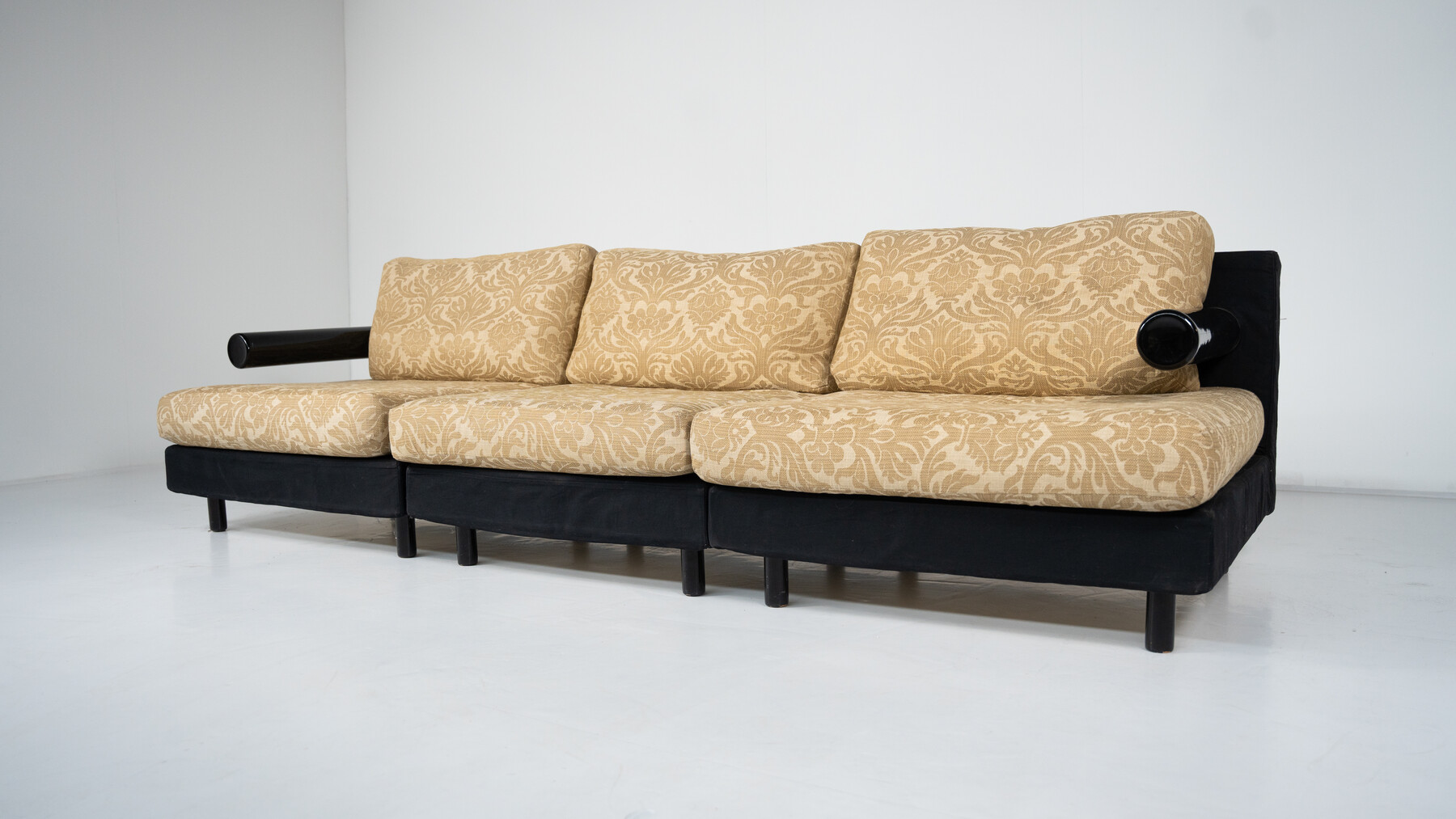 Mid-Century Modern  Sofa by Antonio Citterio for B&B Italia, 1980s - Orignal Upholstery