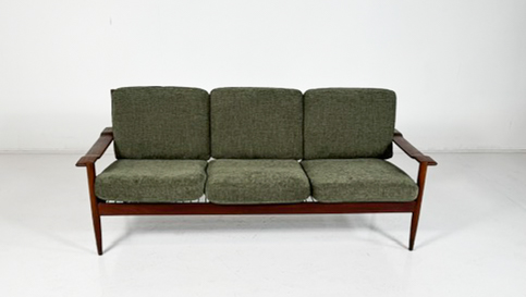 Mid-Century Modern Sofa, Italy, 1960s