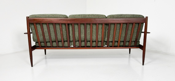 Mid-Century Modern Sofa, Italy, 1960s