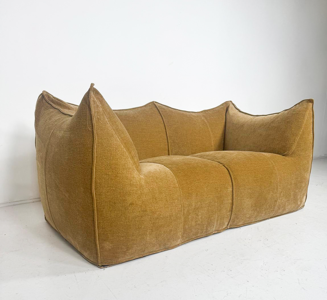 Mid-Century Modern Sofa Model Le Bambole by Mario Bellini, 1970s - New Upholstery