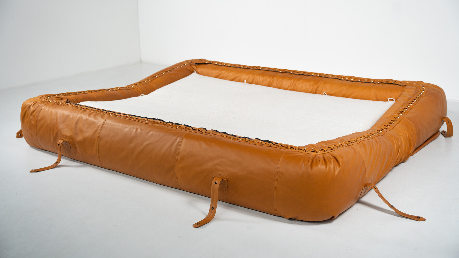 Mid-Century  Sofa / Bed model ''Anfibio