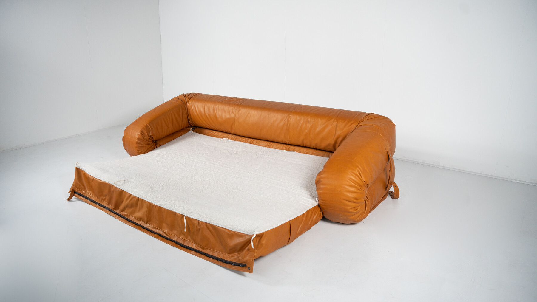 Mid-Century  Sofa / Bed model ''Anfibio