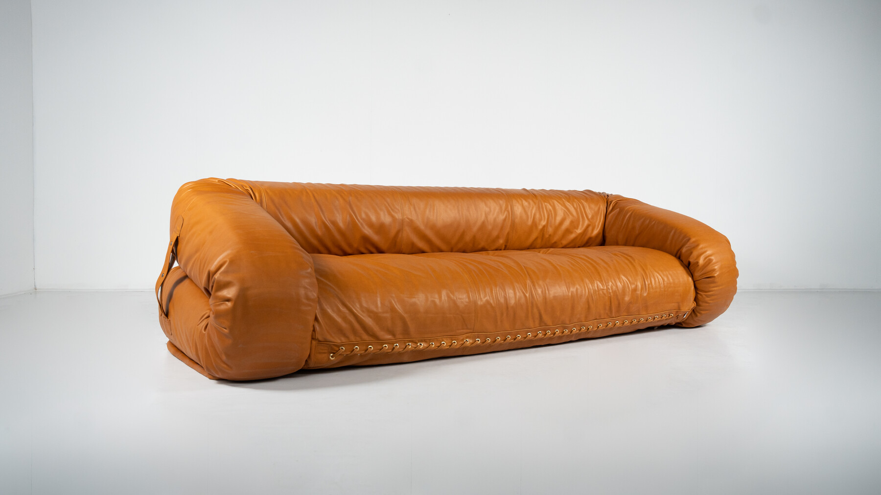 Mid-Century  Sofa / Bed model ''Anfibio