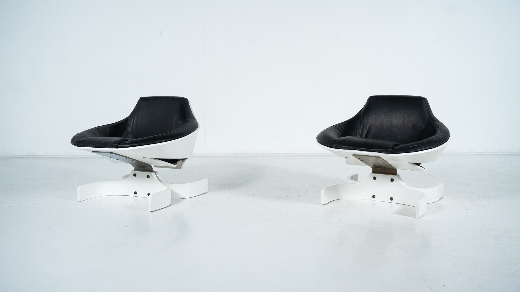 Pair of Stella 1001 Armchairs by Joe Colombo for Confort Italy, 1960s