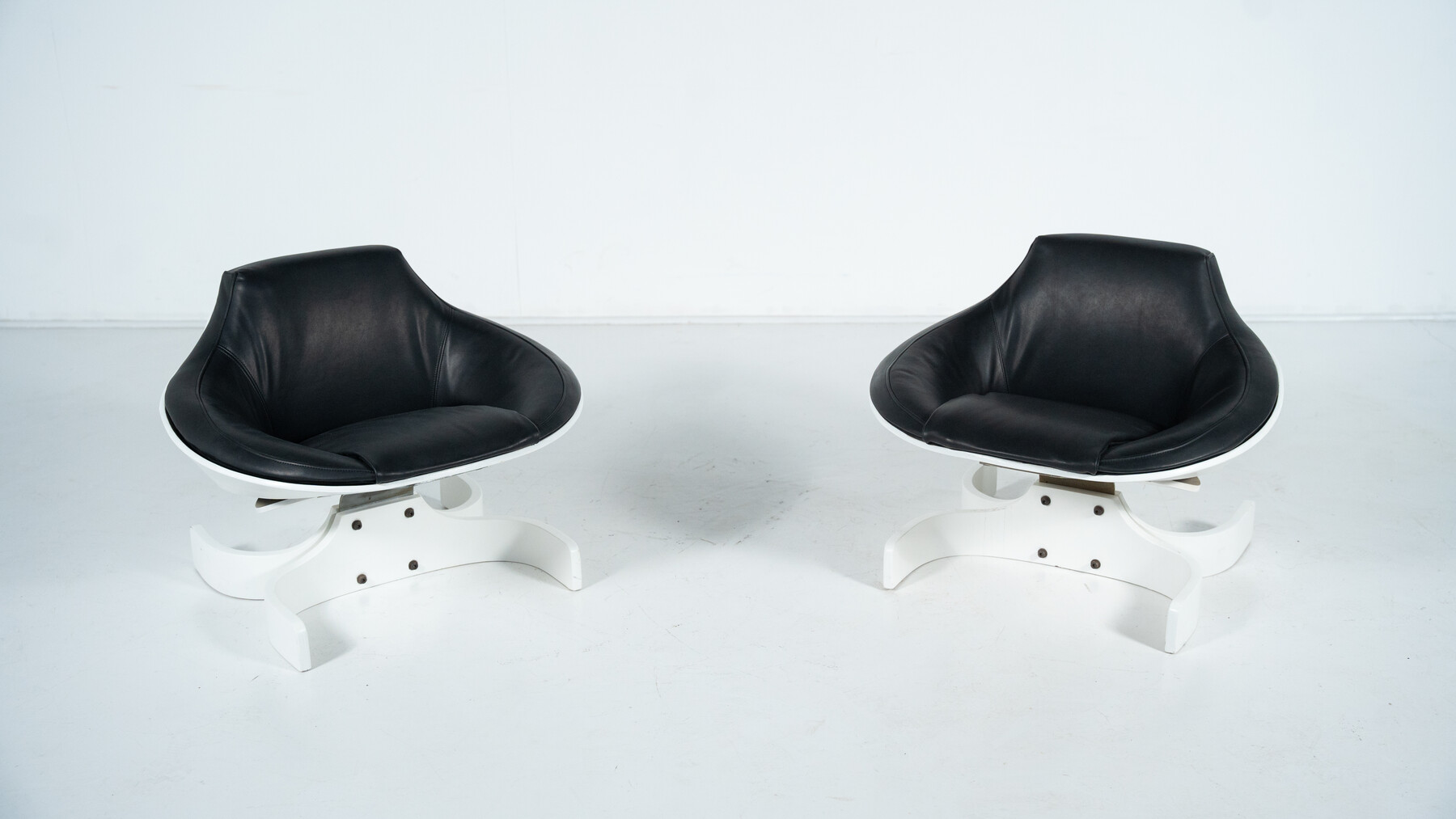 Pair of Stella 1001 Armchairs by Joe Colombo for Confort Italy, 1960s