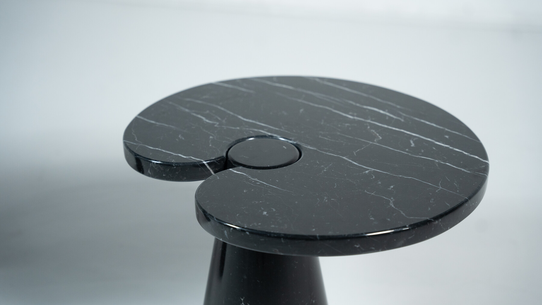 Set of 2 Black Marble Console Tables model ''Eros'' by Angelo Mangiarotti for Skipper - Italy