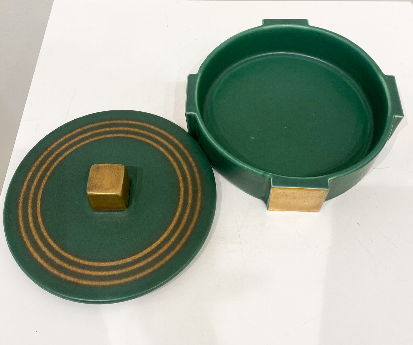 small green and gold enamel ceramic box, Villeroy et Boch, 1930